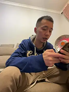 Snapshot of ngg9414 chatting on 03-12-25, 11:31 ngg9414 online show from 03-12-25, 11:31