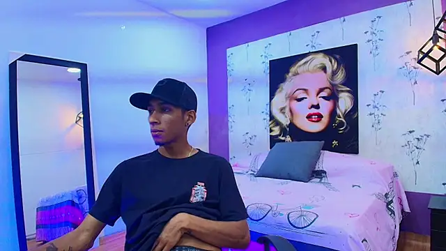 Snapshot of alejandro_king1 chatting on 02-14-25, 12:57 alejandro king1 online show from 02-14-25, 12:57