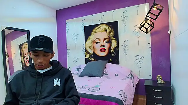 Snapshot of alejandro_king1 chatting on 02-17-25, 12:38 alejandro king1 online show from 02-17-25, 12:38