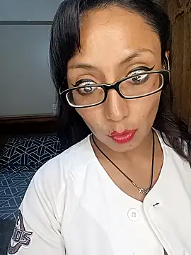 Lucy Chery online show from 10-21-25, 10:32