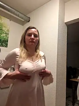 CoupleKitty online show from 11-06-25, 06:09