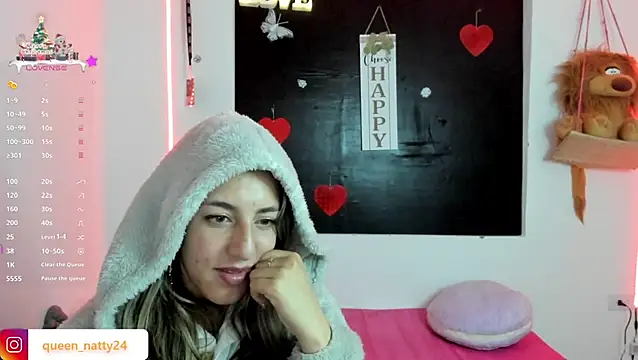 Snapshot of queen-natty chatting on 01-12-25, 07:00 queen-natty online show from 01-12-25, 07:00