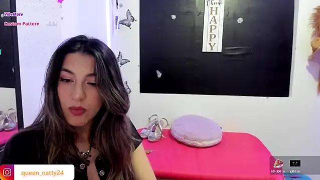 Snapshot of queen-natty chatting on 01-31-25, 06:24 queen-natty online show from 01-31-25, 06:24