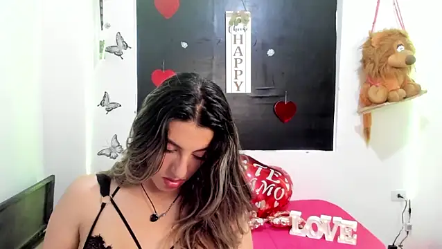 Snapshot of queen-natty chatting on 03-07-25, 04:33 queen-natty online show from 03-07-25, 04:33