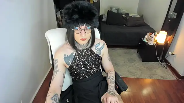 ShiiraVelkor online show from 02-05-26, 09:25