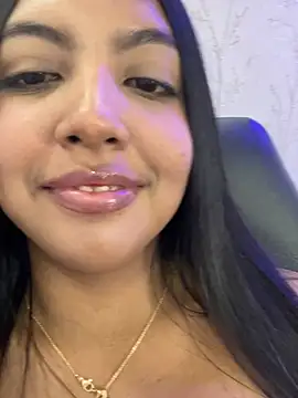 Snapshot of nicole_fisherr chatting on 07-25-26, 10:29 nicole fisherr online show from 07-25-26, 10:29