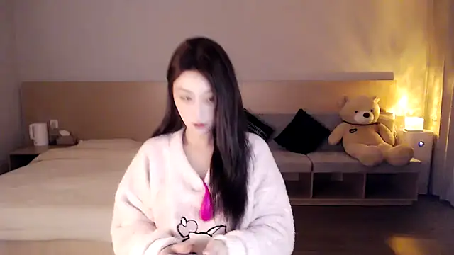 Lucky-baby online show from 12-31-24, 01:52