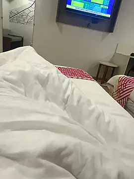 Snapshot of Rahulroy96 chatting on 10-23-25, 11:42 Rahulroy96 online show from 10-23-25, 11:42