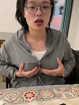 Snapshot of Bella0815 chatting on 01-21-25, 07:26 Bella0815 online show from 01-21-25, 07:26