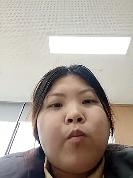 hello098712 online show from 09-19-25, 03:08