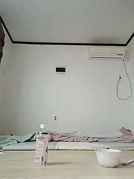 hello098712 online show from 10-06-25, 08:12