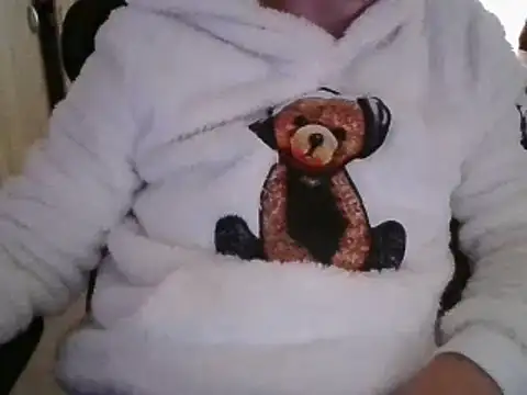 Snapshot of realityyshowww chatting on 11-03-25, 12:39 realityyshowww online show from 11-03-25, 12:39