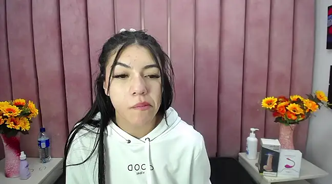 Poly Sasha  online show from 03-14-25, 06:10