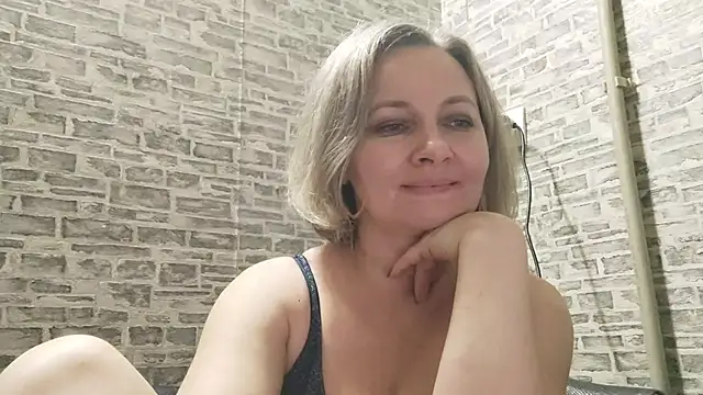 Snapshot of EdithManning chatting on 01-28-25, 04:19 EdithManning online show from 01-28-25, 04:19