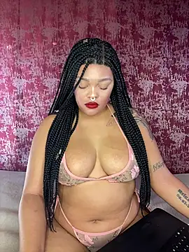 Snapshot of Naughty-Mel chatting on 01-30-25, 05:19 Naughty-Mel online show from 01-30-25, 05:19