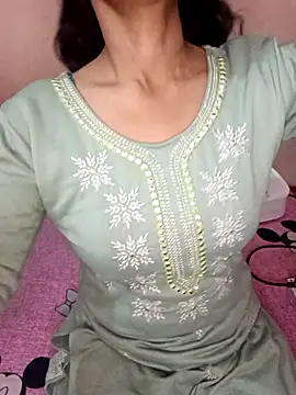 Snapshot of maftel chatting on 02-14-25, 12:47 maftel online show from 02-14-25, 12:47