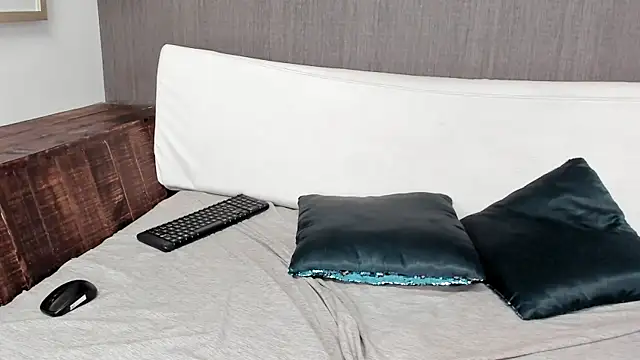 DRACARYSS  online show from 12-23-24, 01:13