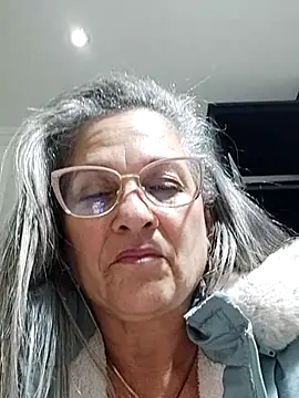 Snapshot of miisevvie_ chatting on 02-27-25, 08:39 miisevvie online show from 02-27-25, 08:39