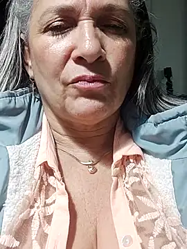 Snapshot of miisevvie_ chatting on 03-02-25, 08:38 miisevvie online show from 03-02-25, 08:38