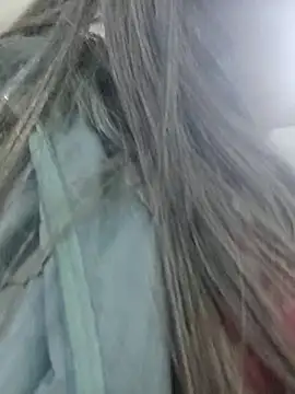 Snapshot of miisevvie_ chatting on 03-14-25, 12:32 miisevvie online show from 03-14-25, 12:32