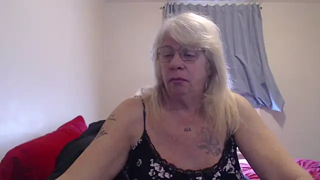 canadiancougar1965 online show from 12-08-24, 04:18