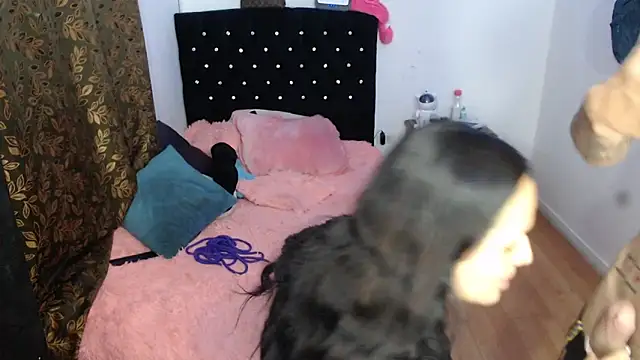 Snapshot of Kitty_and_jake chatting on 02-14-25, 08:21 Kitty and jake online show from 02-14-25, 08:21