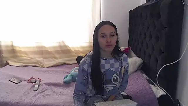 Snapshot of Kitty_and_jake chatting on 11-02-25, 05:04 Kitty and jake online show from 11-02-25, 05:04