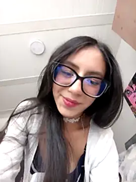 Snapshot of MissAfroditha chatting on 12-21-25, 09:11 MissAfroditha online show from 12-21-25, 09:11