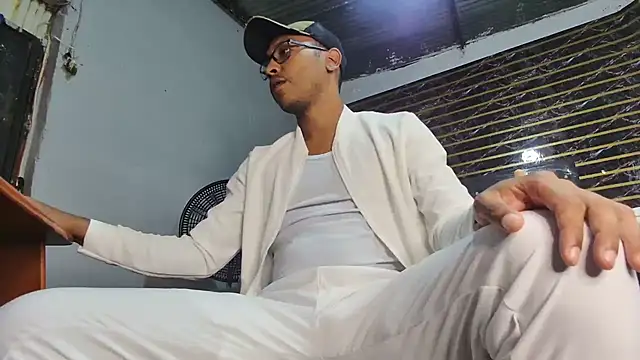 Snapshot of jeffblack2 chatting on 12-21-25, 03:08 jeffblack2 online show from 12-21-25, 03:08