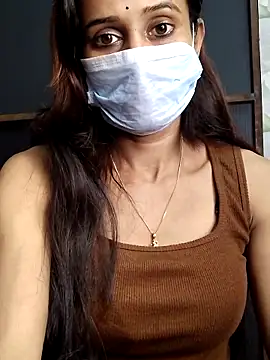 Snapshot of Oleevia chatting on 11-12-25, 08:48 Oleevia online show from 11-12-25, 08:48