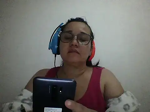 Snapshot of gaby0075 chatting on 12-04-24, 10:19 gaby0075 online show from 12-04-24, 10:19
