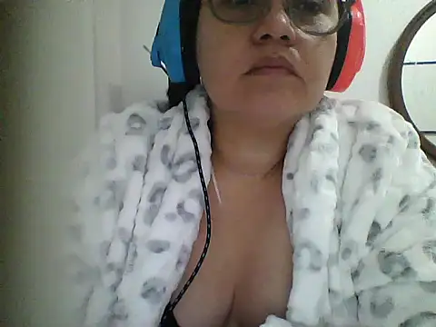 Snapshot of gaby0075 chatting on 12-11-24, 09:23 gaby0075 online show from 12-11-24, 09:23