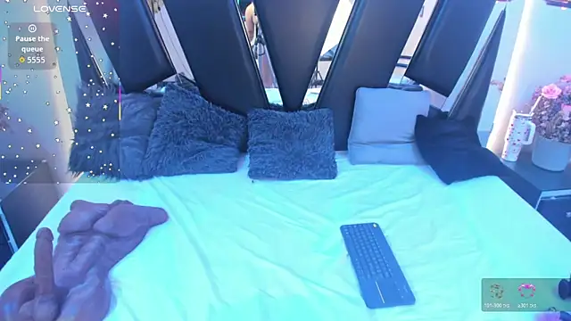 antonelllepiercee online show from 11-26-25, 11:22