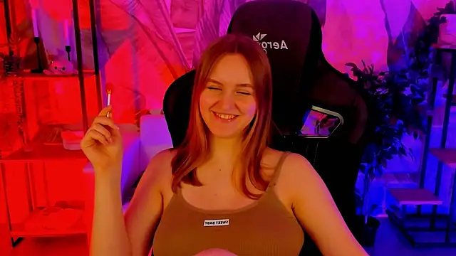 Snapshot of KellyPoter chatting on 12-19-24, 09:28 KellyPoter online show from 12-19-24, 09:28