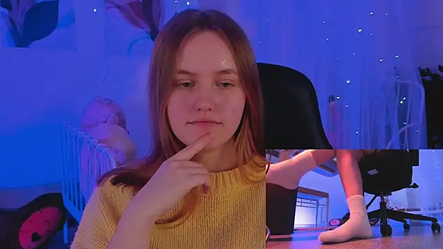 Snapshot of KellyPoter chatting on 01-02-25, 12:35 KellyPoter online show from 01-02-25, 12:35