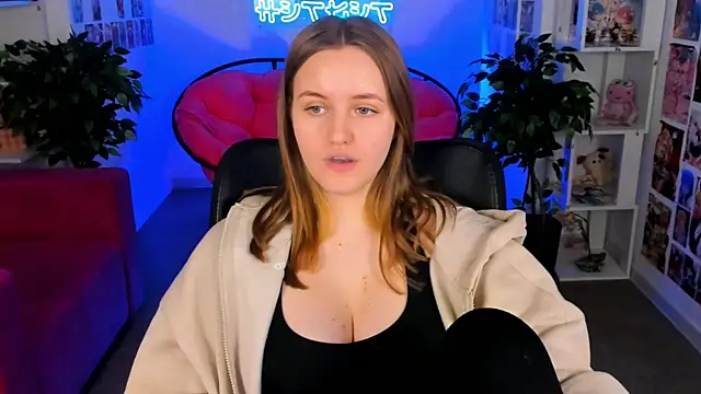 Snapshot of KellyPoter chatting on 01-25-25, 12:05 KellyPoter online show from 01-25-25, 12:05