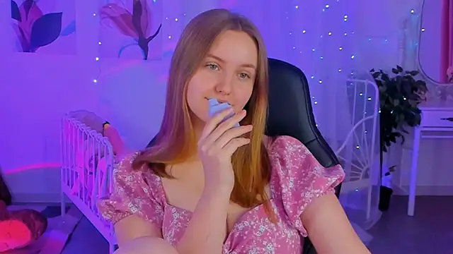 Snapshot of KellyPoter chatting on 01-31-25, 02:39 KellyPoter online show from 01-31-25, 02:39