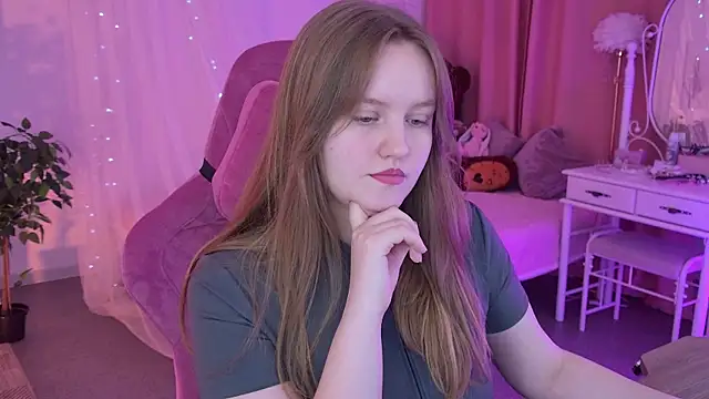 Snapshot of KellyPoter chatting on 01-07-26, 11:56 KellyPoter online show from 01-07-26, 11:56