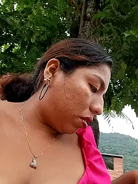 Snapshot of Karol-kamila19 chatting on 12-11-24, 01:17 Karol-kamila19 online show from 12-11-24, 01:17