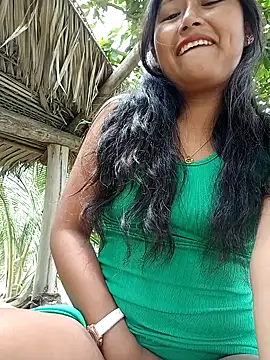 Snapshot of Karol-kamila19 chatting on 12-13-24, 04:27 Karol-kamila19 online show from 12-13-24, 04:27