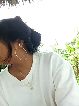 Snapshot of Karol-kamila19 chatting on 12-15-24, 02:48 Karol-kamila19 online show from 12-15-24, 02:48