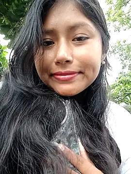 Snapshot of Karol-kamila19 chatting on 12-25-24, 04:11 Karol-kamila19 online show from 12-25-24, 04:11