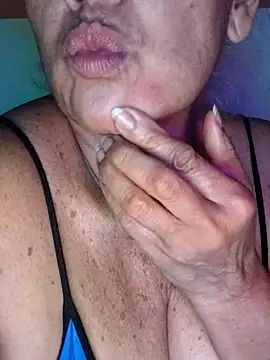 Snapshot of Kasandra_Ho chatting on 03-15-26, 01:33 Kasandra Ho online show from 03-15-26, 01:33