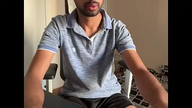 Snapshot of meatycronn chatting on 10-09-25, 11:08 meatycronn online show from 10-09-25, 11:08