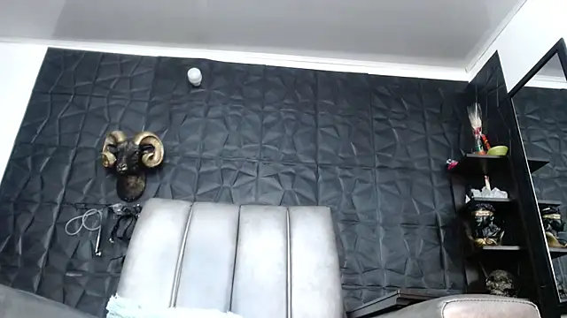 Hanna Fox 69 online show from 04-11-26, 10:30