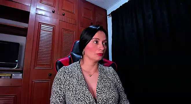 gracekelly12 online show from 01-11-25, 04:16