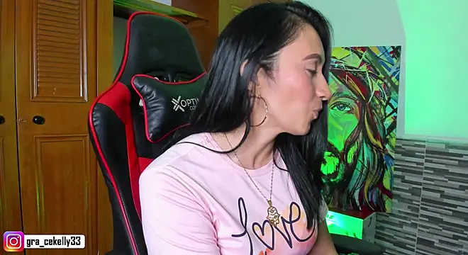 gracekelly12 online show from 01-28-25, 12:47