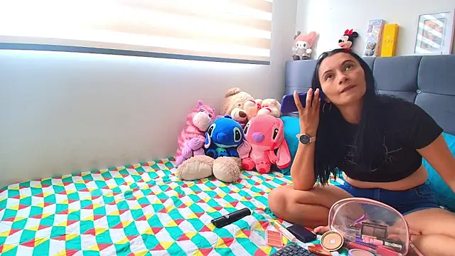 gracekelly12 online show from 10-07-25, 07:11