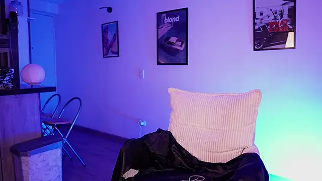 Megga Bluee online show from 11-09-25, 11:36