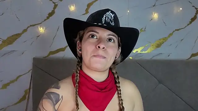 agatha 97  online show from 09-27-25, 03:44